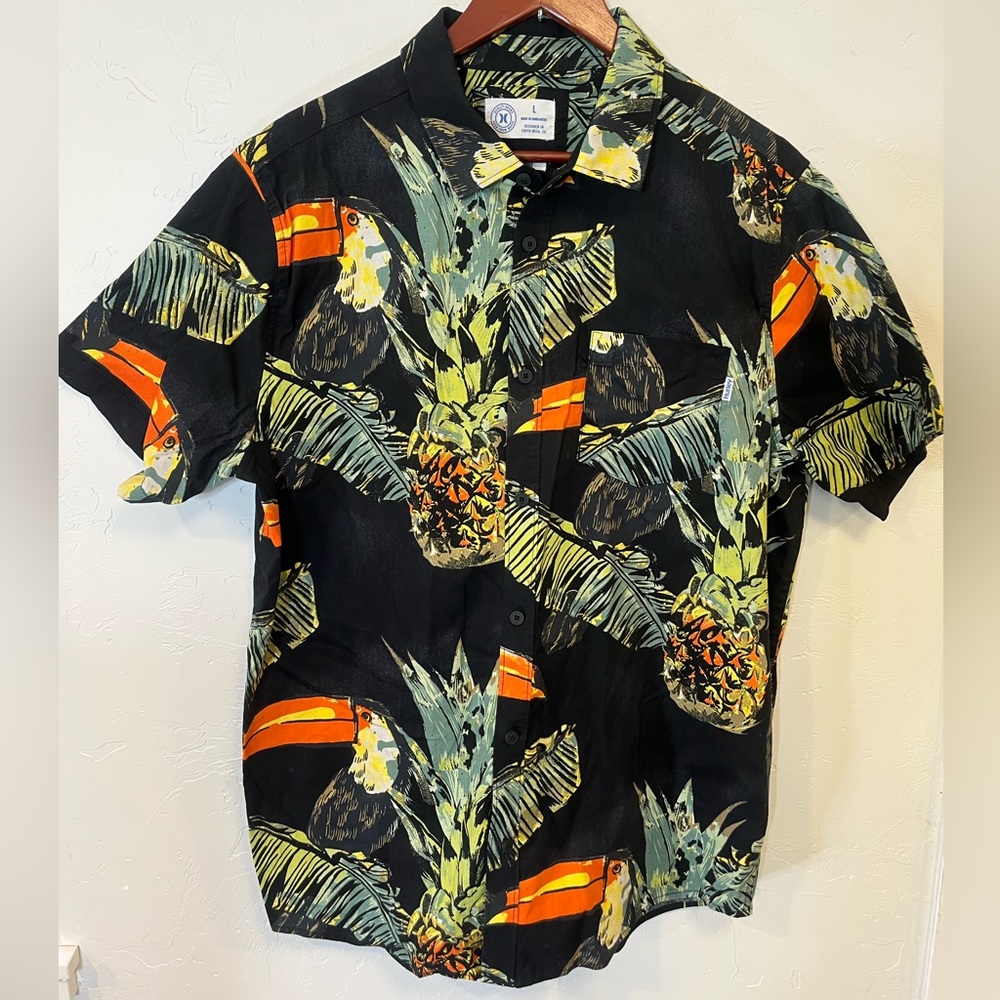Hurley Black Tropical Pineapple Toucan Print Men's Shirt‎